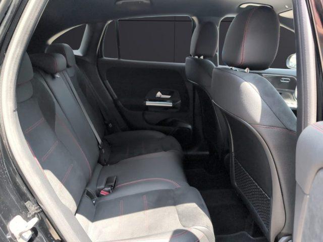 MERCEDES-BENZ GLA 200 Automatic AMG Line Premium