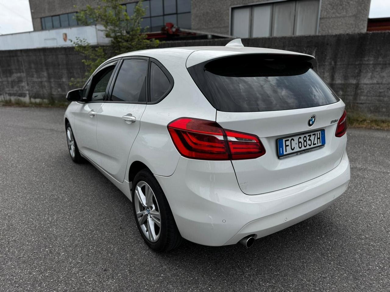 Bmw 2er Active Tourer 218d Luxury