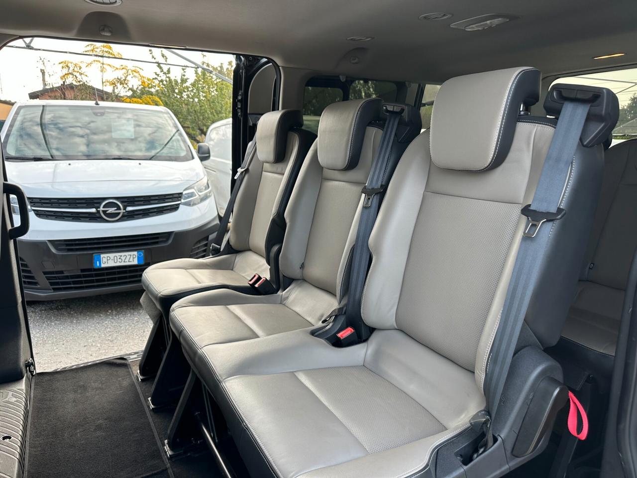 Ford Tourneo Custom 9 POSTI 2.0 TDCi 130CV aut. PL Titanium