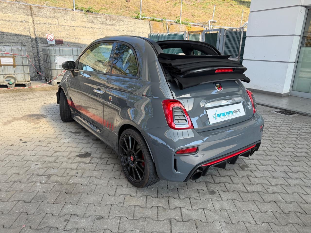 Abarth 695 C 1.4 Turbo T-Jet XSR Yamaha Limited Edition