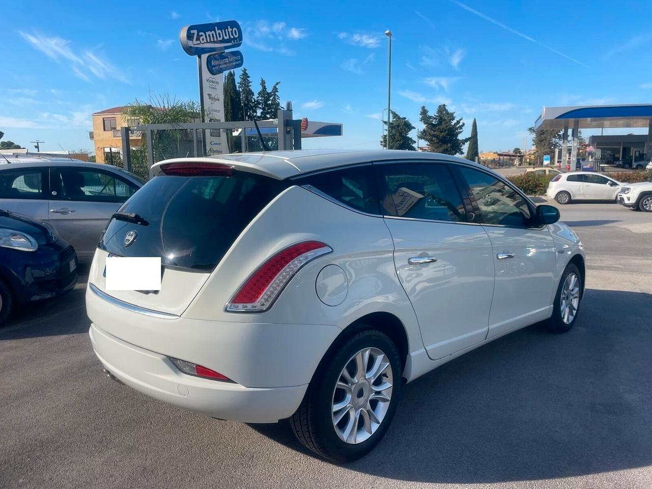 Lancia Delta 1.6 MJT 120CV Gold- 2015