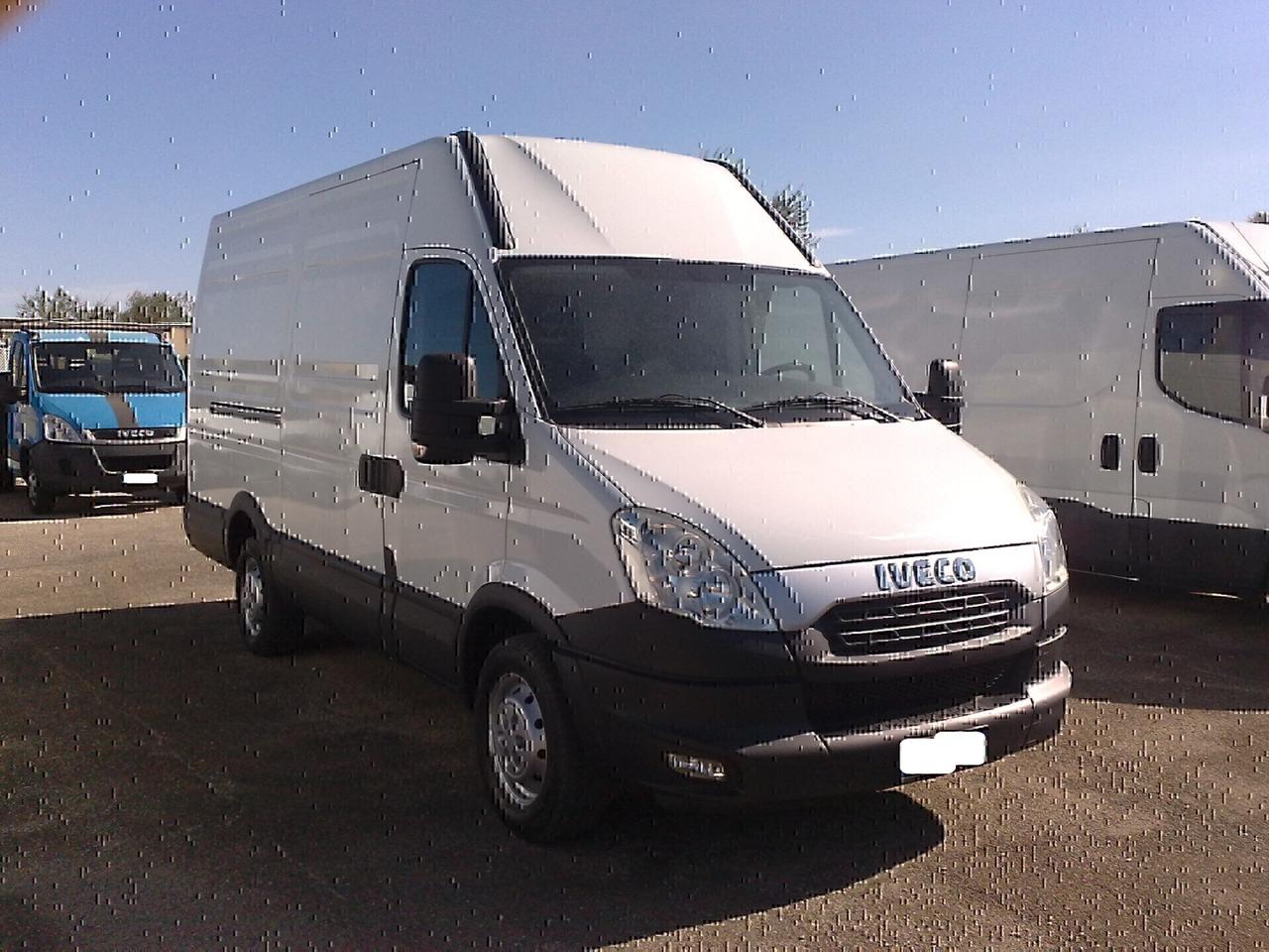 Iveco Daily 35s15 FURGONE DI SERIE - 2013