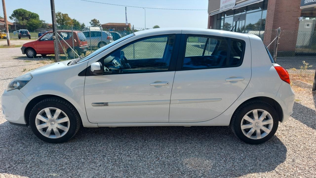 Renault Clio 1.2 16V 5 porte GPL Dynamique