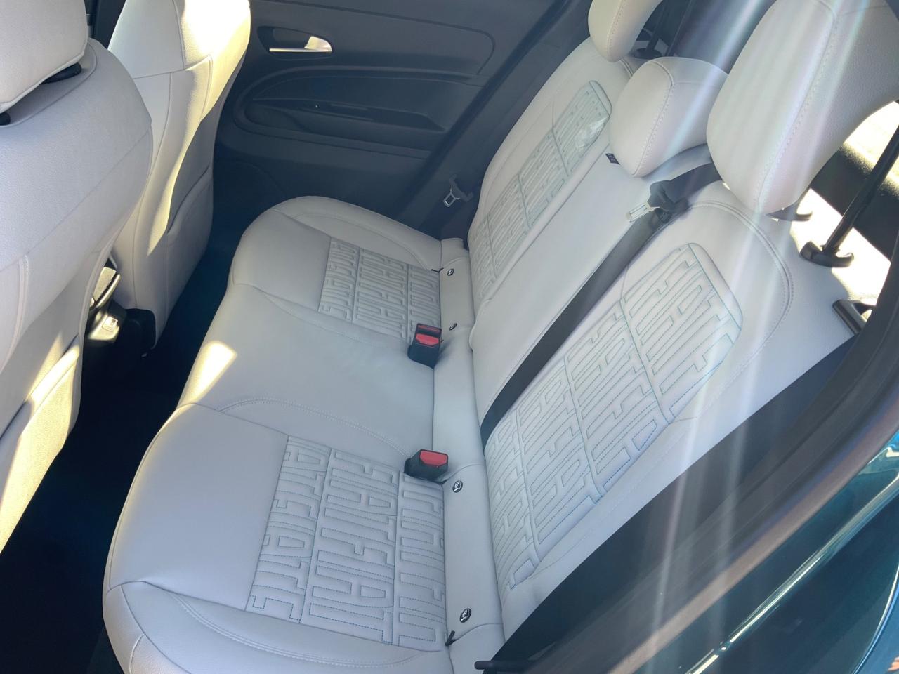 Fiat 600 Hybrid 145 CV DCT MHEV La Prima