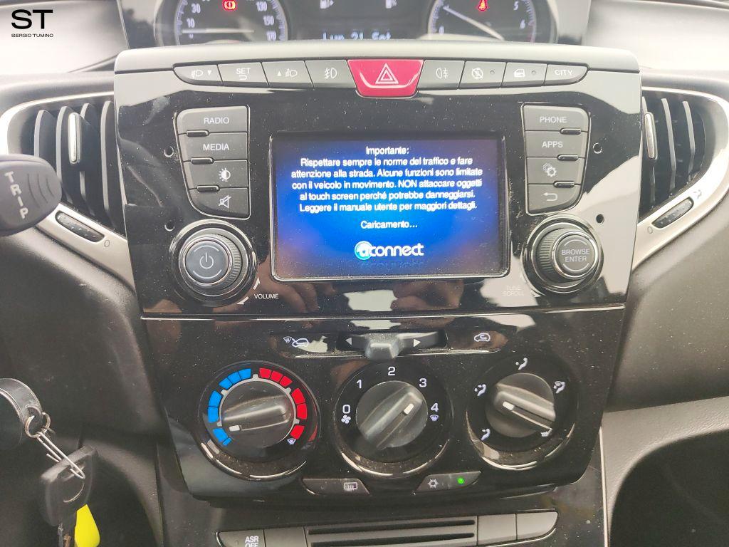 LANCIA Ypsilon 3ª serie - Ypsilon 1.0 FireFly 5 porte S&S Hybrid Ec