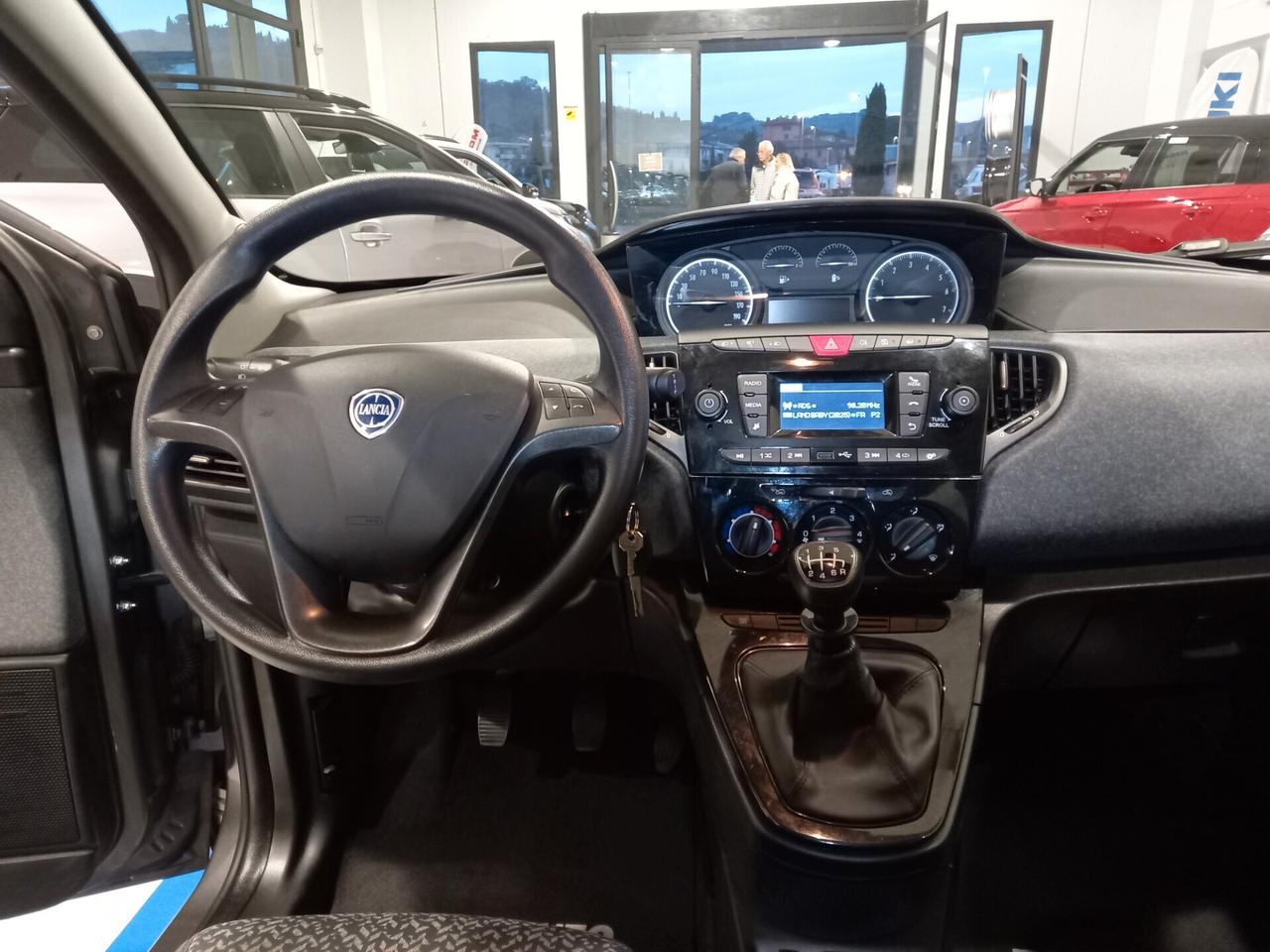 Lancia Ypsilon 1.0 FireFly 5 porte S&S Hybrid Ecochic Gold