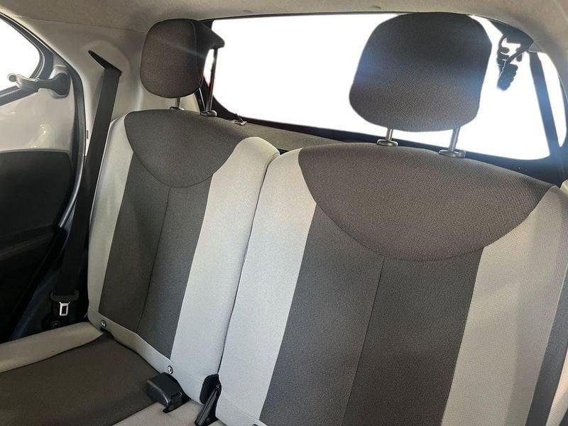 Toyota Aygo Aygo 5p 1.0 x-play tss m-mt