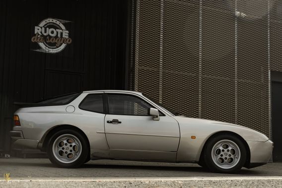 PORSCHE 944 TURBO-1986