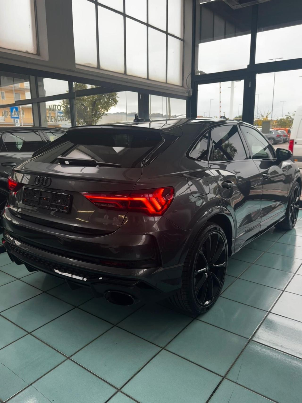 Audi Q3 RS SPB quattro S tronic Sline