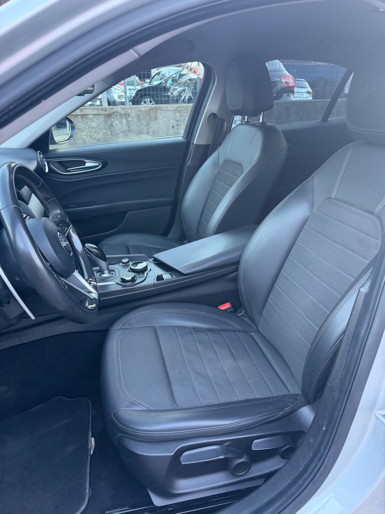 Alfa Romeo Giulia 2.2 Turbodiesel 180 CV AT8 Super