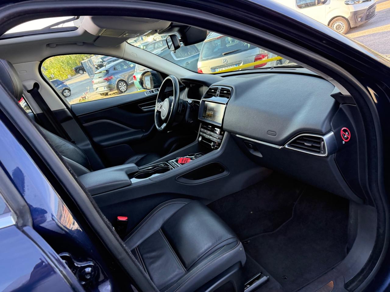 Jaguar F-Pace 2.0 D 180 CV accetto permute e finanziamenti