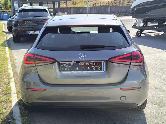 MERCEDES-BENZ A 180 d Sport