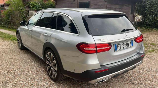 MERCEDES-BENZ E 220 d S.W. 4Matic Auto Premium Plus All-Terrain