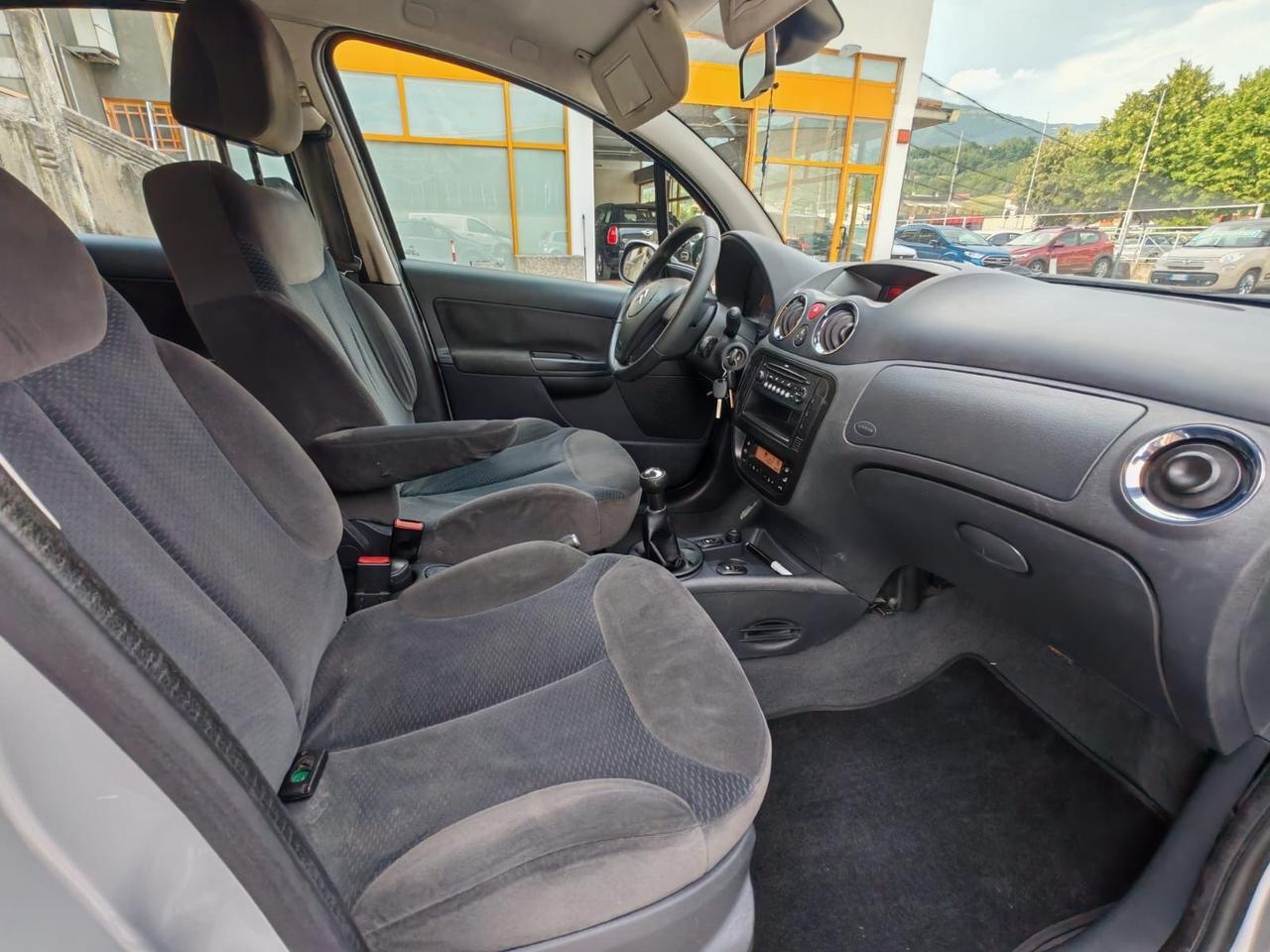 Citroen C3 1.1 benz 60cv Neopatentati