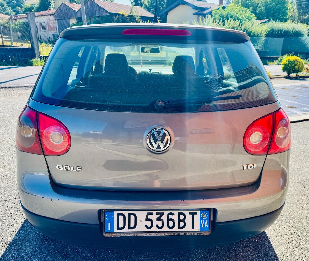 Volkswagen Golf 1.9 TDI 5p. Sportline Ltd
