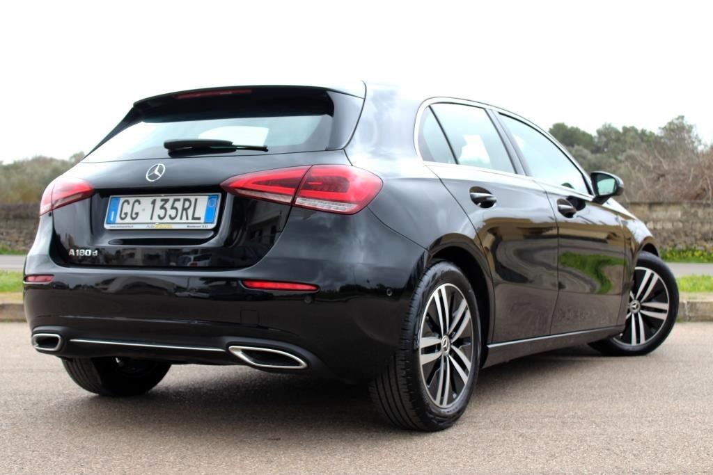 MERCEDES Classe A 180 d Aut. *FULL LED *Camera