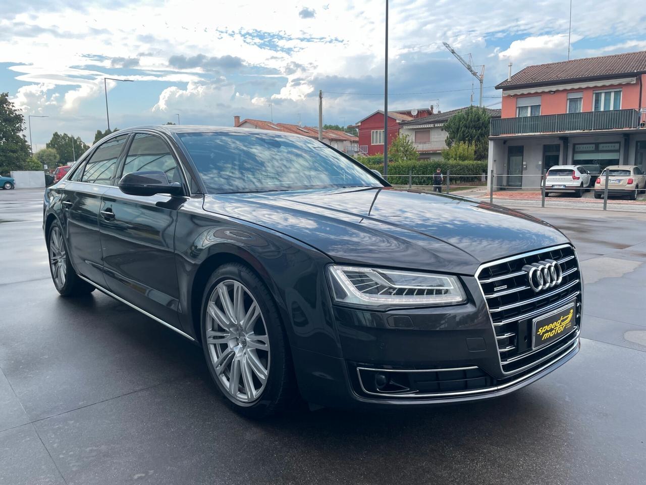 Audi A8 3.0 TDI 262 CV ultra quattro tiptronic