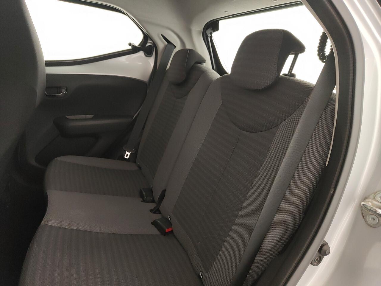 Toyota Aygo 1.0 VVT-i 69 CV 5 porte x-business