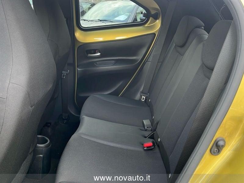 Toyota Aygo X 1.0B (72 CV) Lounge S-CVT