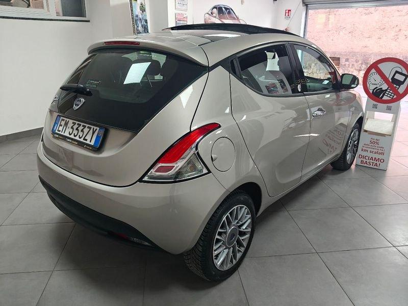 Lancia Ypsilon Ypsilon 1.2 69 CV 5 porte GPL TETTO APRIBILE