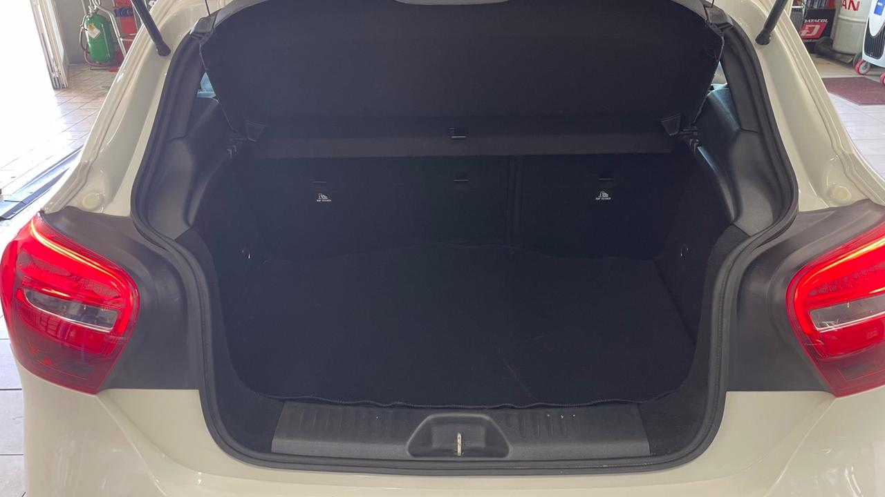 Mercedes-benz A 180 d Premium