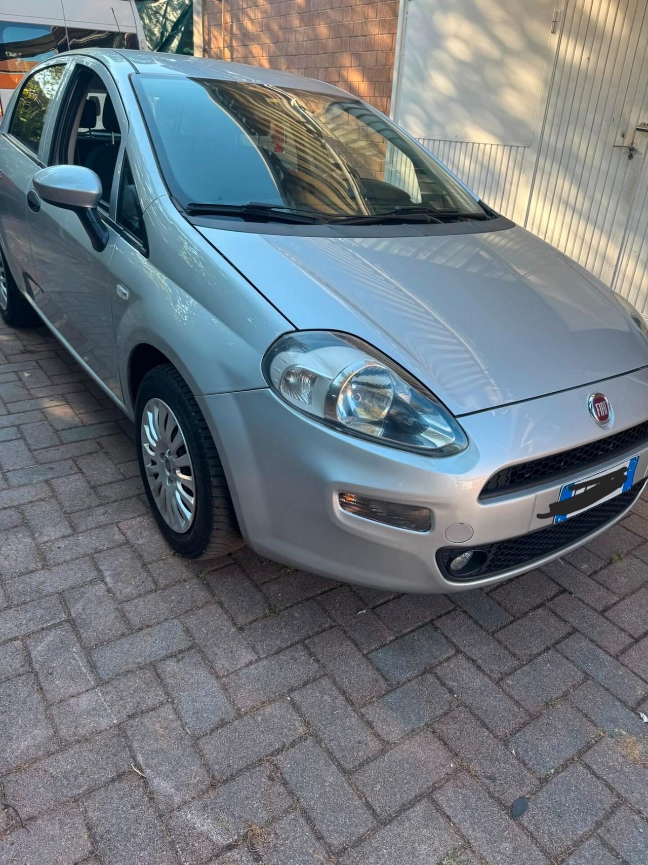 Fiat Punto 1.2 Lounge euro 6 - 2015