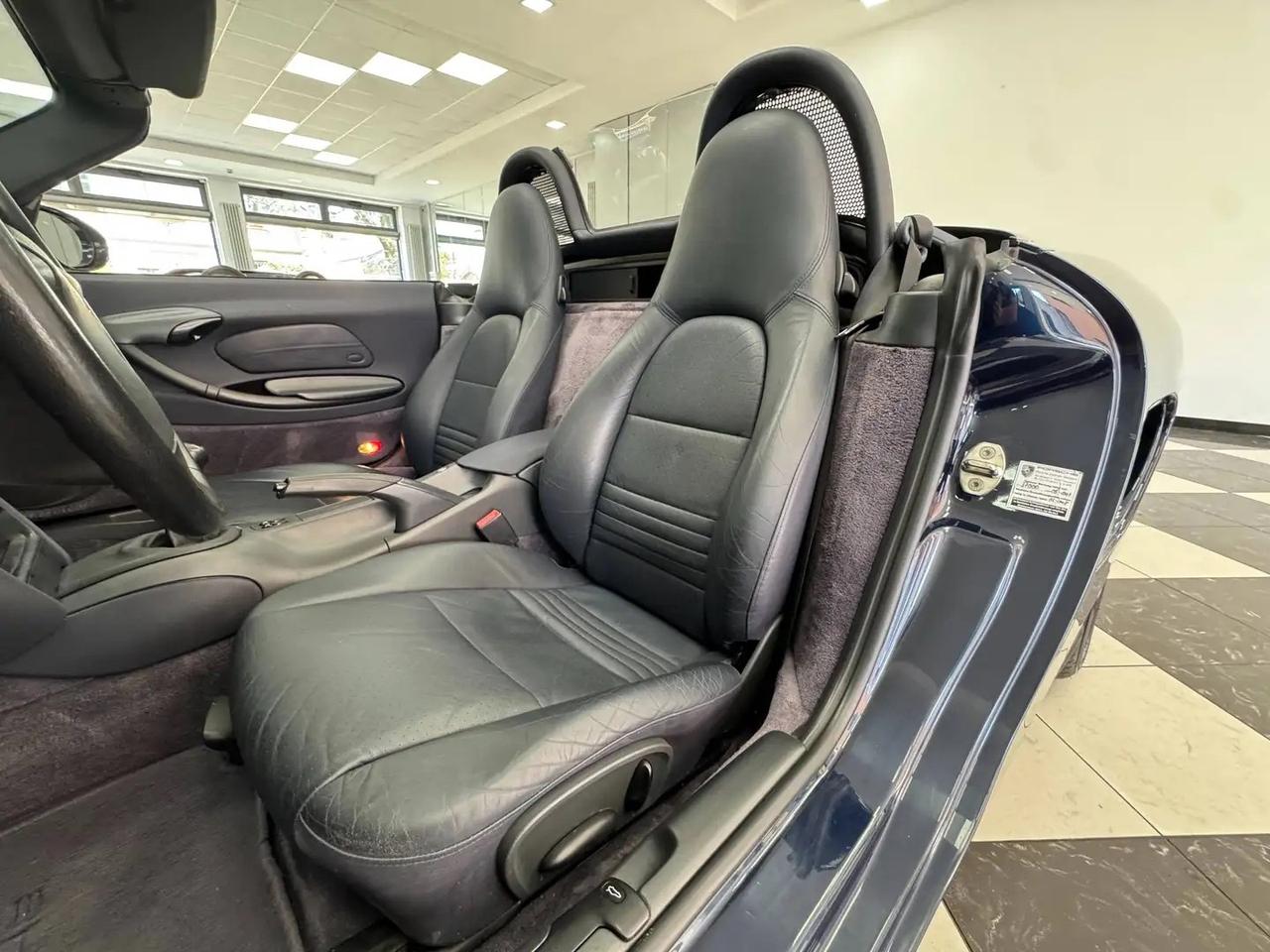Porsche Boxster 2.5i 24V cat