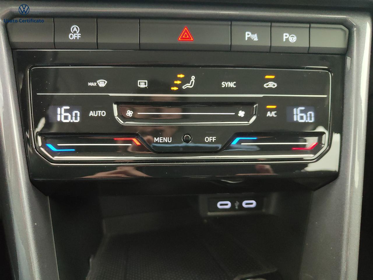 VOLKSWAGEN T-Roc - T-Roc 1.0 TSI Style