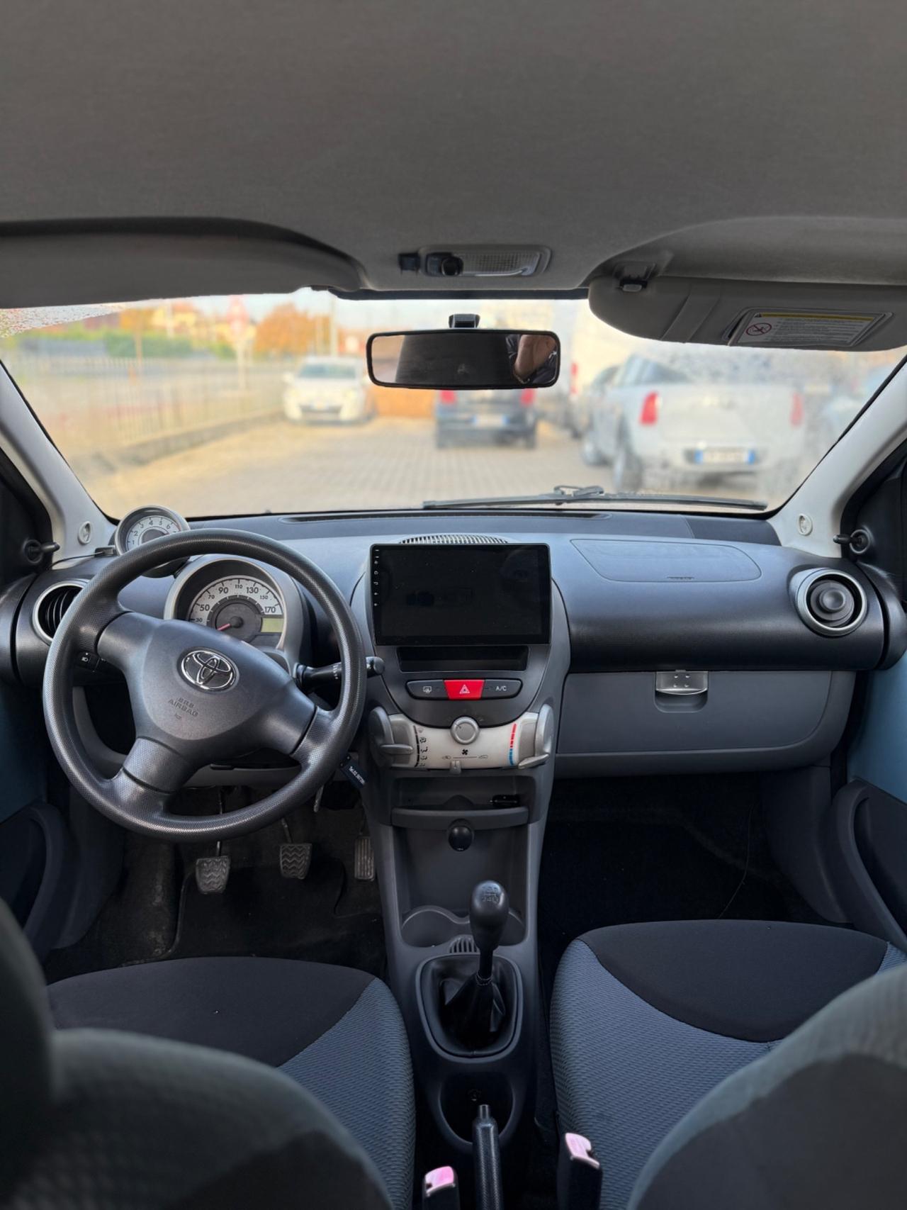 Toyota Aygo 1.0 12V VVT-i 5 porte Sol