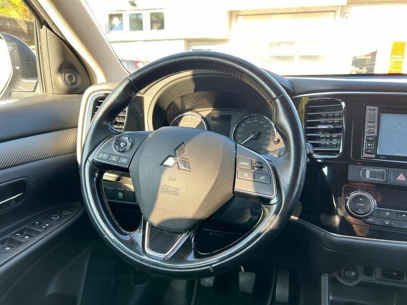 Mitsubishi Outlander 2.2 DI-D 4WD Instyle 7p.