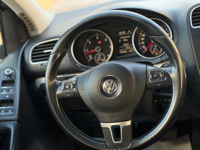 VOLKSWAGEN Golf 1.6TDI DSG Highline