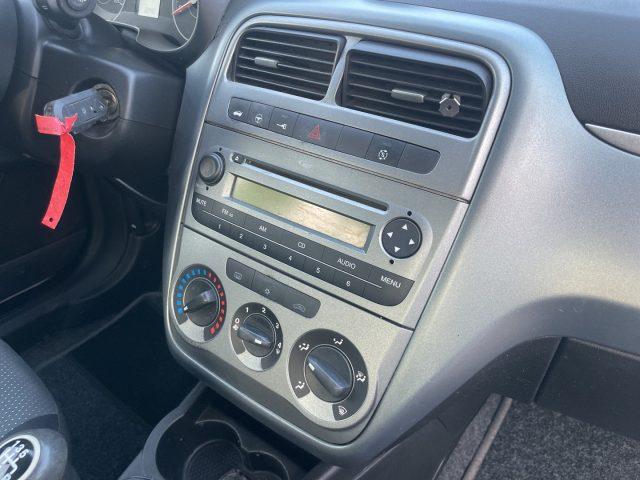 FIAT Grande Punto 1.2 BENZ 69 CV 5 porte ADATTA A NEOPATENTATI