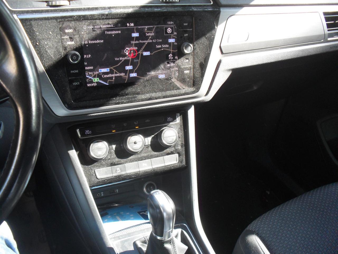 Volkswagen Touran 2.0 TDI 150 CV SCR DSG Business BlueMotion Technology