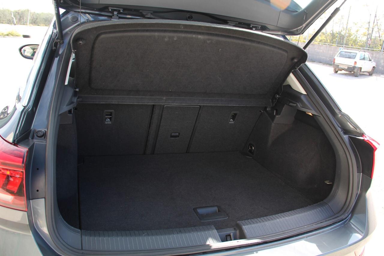 Volkswagen T-Roc 2.0 TDI SCR DSG Life (KW 110 - CV 150)