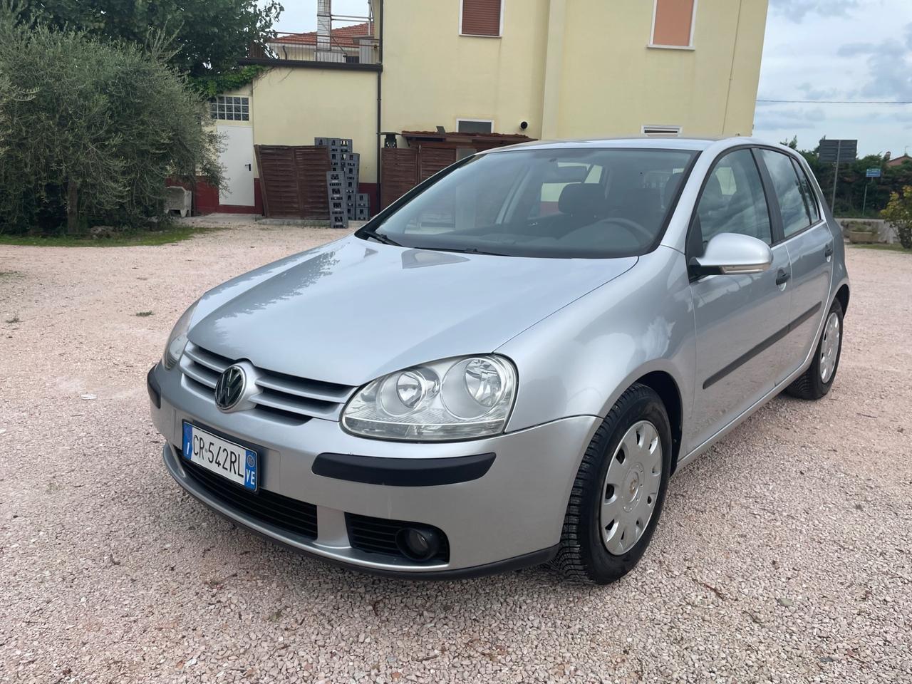 Volkswagen Golf 1.6 5p. Trendline