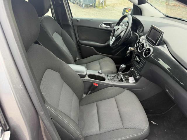 MERCEDES-BENZ B 180 BlueEFFICIENCY Premium senza nessun lavoro da fare