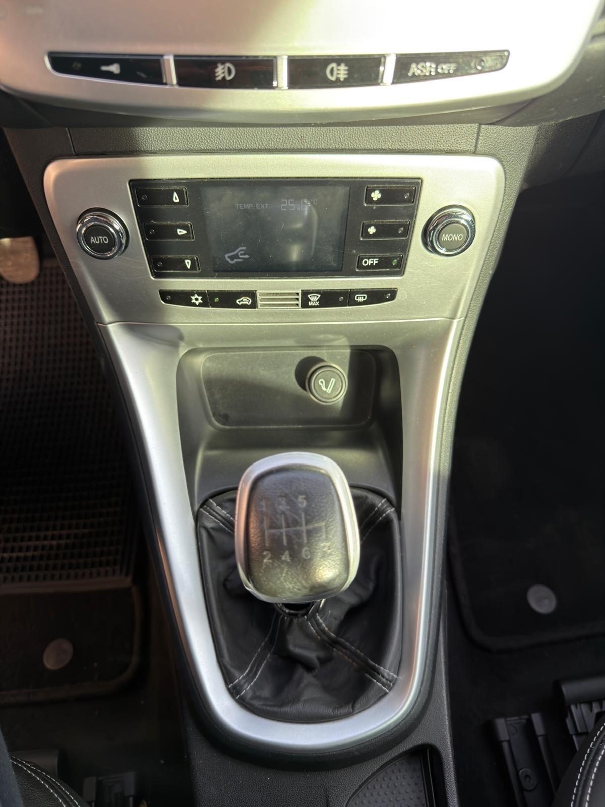 Lancia Delta 1.6 MJT DPF Platino