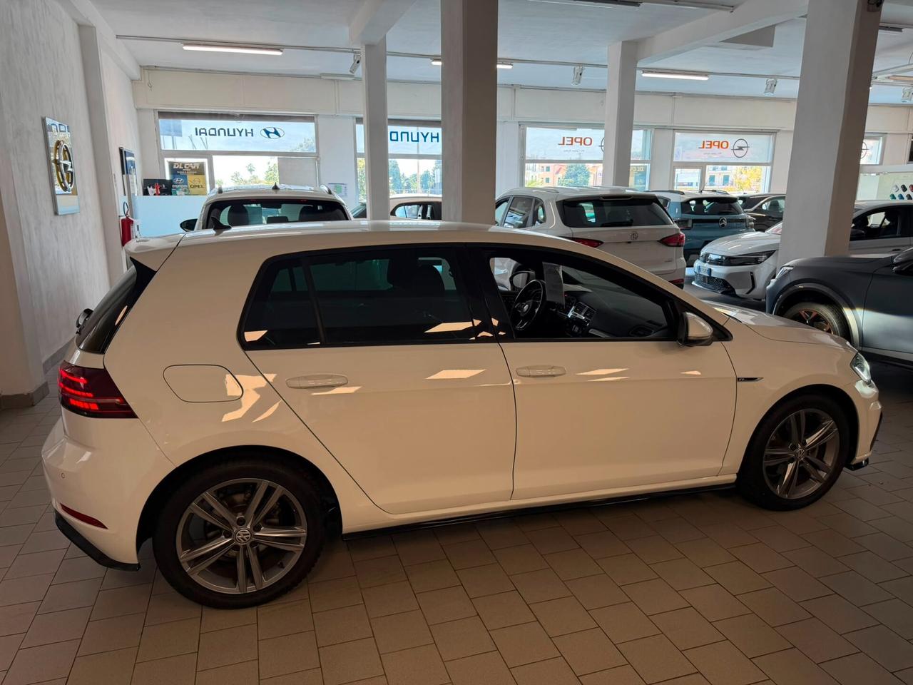 Volkswagen Golf 1.0 TSI 115 CV 5p. Sport BlueMotion Technology