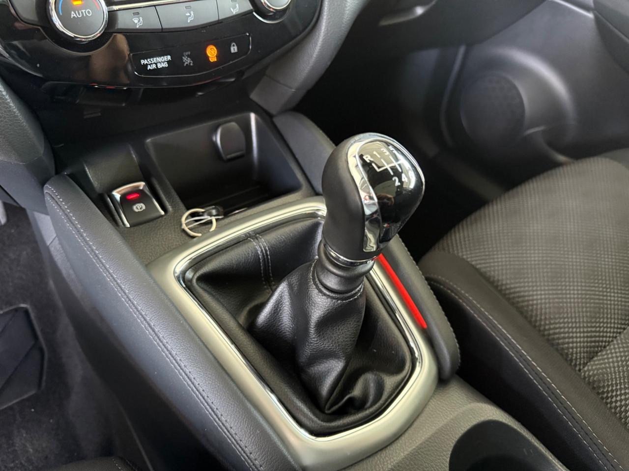 Nissan Qashqai 1.5 dCi N-Connecta