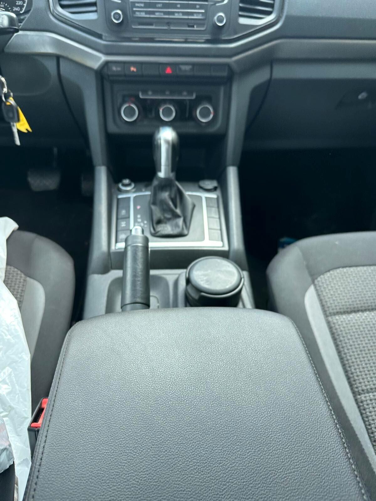 Volkswagen Amarok 3.0 V6 TDI 4MOTION BMT permanente aut. DC Comfortline