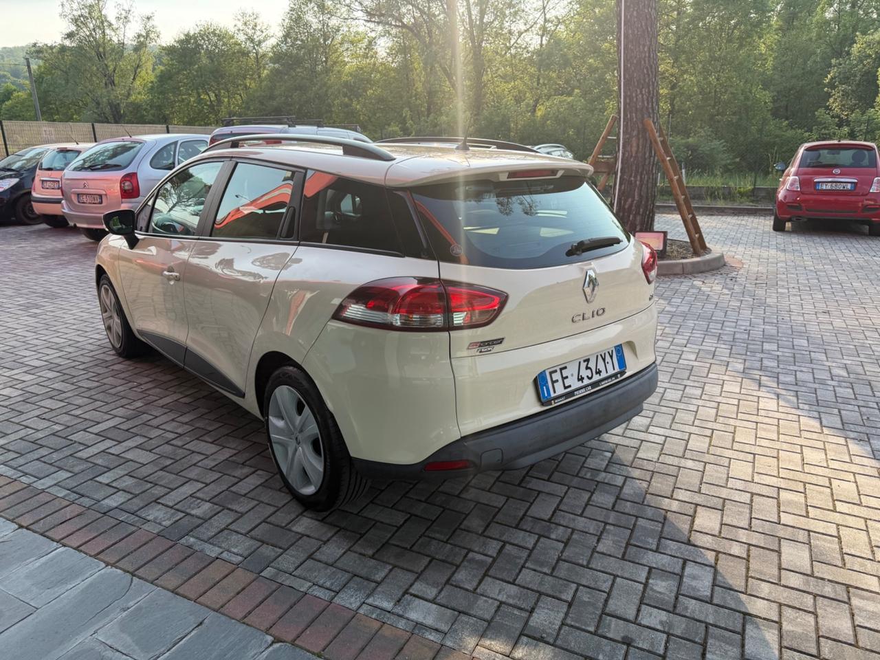 Renault Clio 1.5DCI 90cv 2016 E6b - NEOPATENTATI