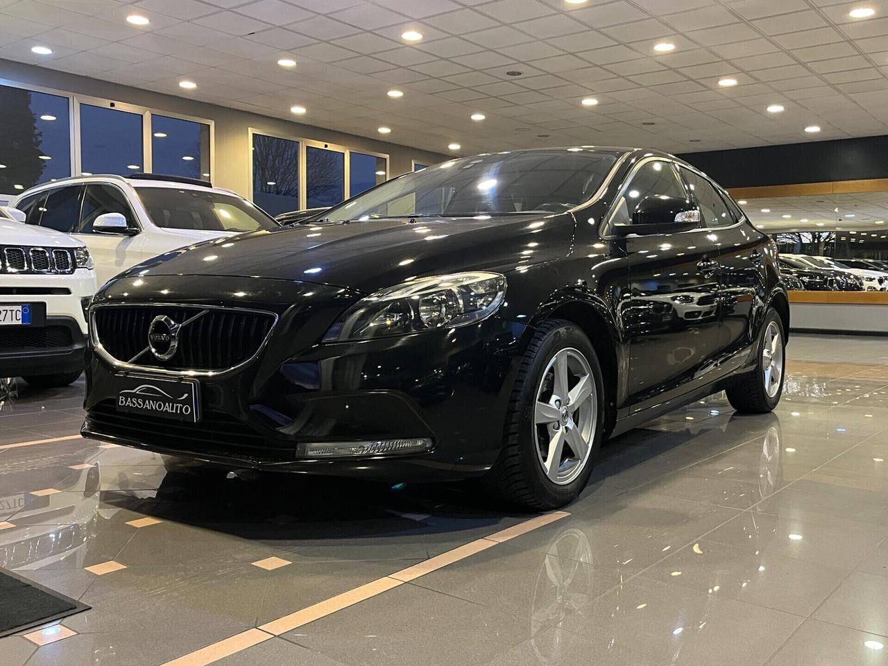 Volvo V40 2.0 d2 Business 2018 !!