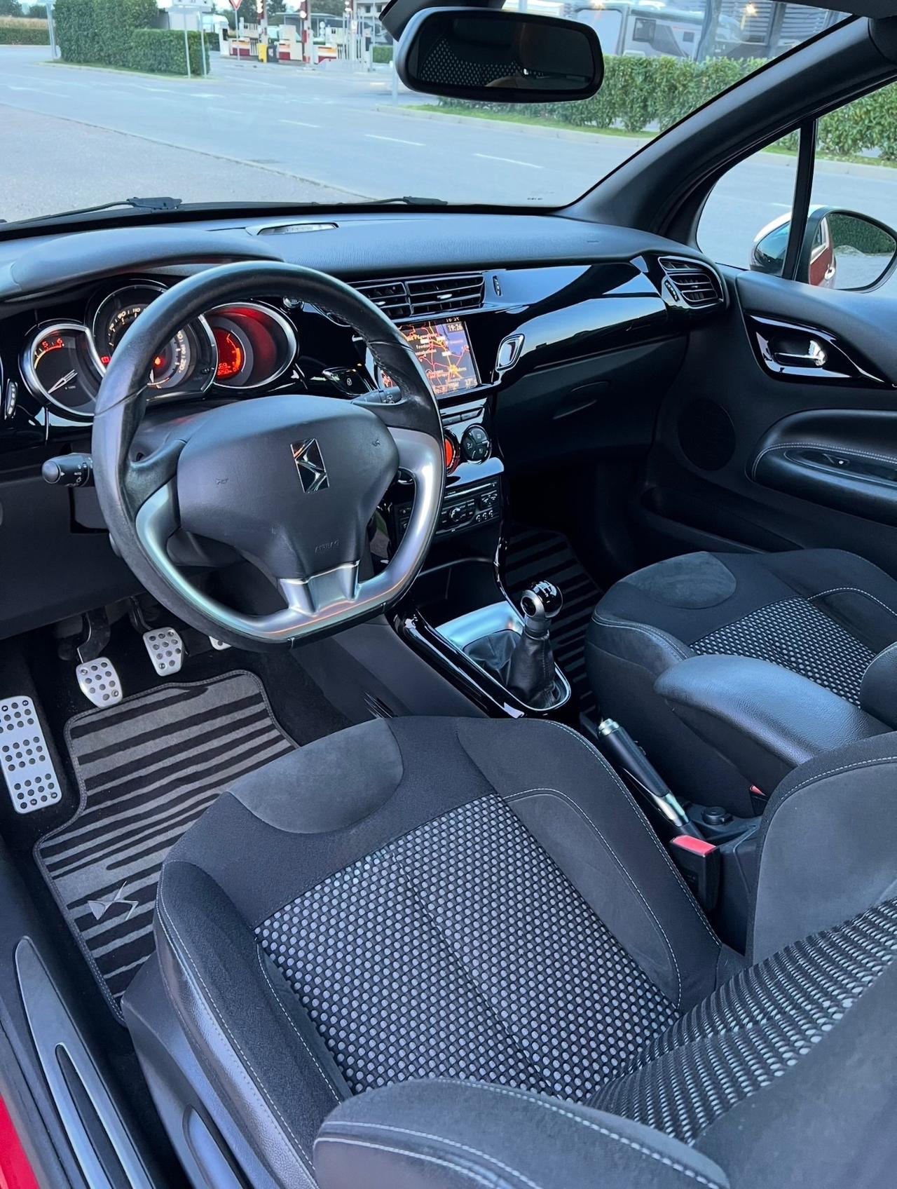 CITROEN DS3 1.6 e-HDi AIRDREAM ULTRE PRESTIGE