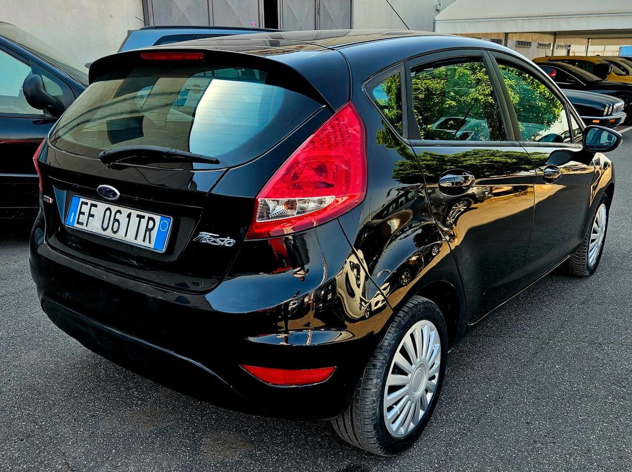 Ford Fiesta 1.4 TDCi 70CV 5 porte Titanium - IMPECCABILE -