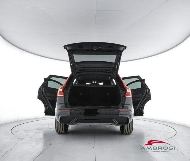 VOLVO XC60 2.0 b5 Plus Dark awd auto