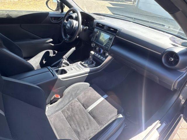 TOYOTA GR86 2.4 Premium Sport A/T