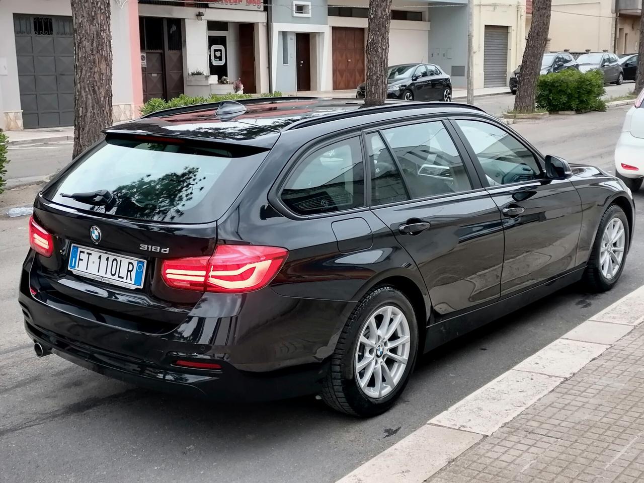 Bmw 318d Touring Automatic *NAVI *LED - 2018