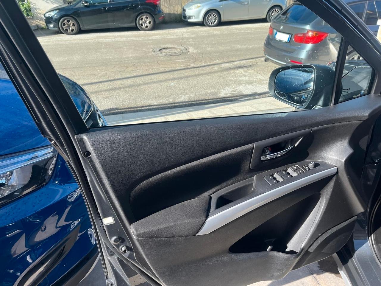 Suzuki S-Cross 1.4 Hybrid Starview 2WD