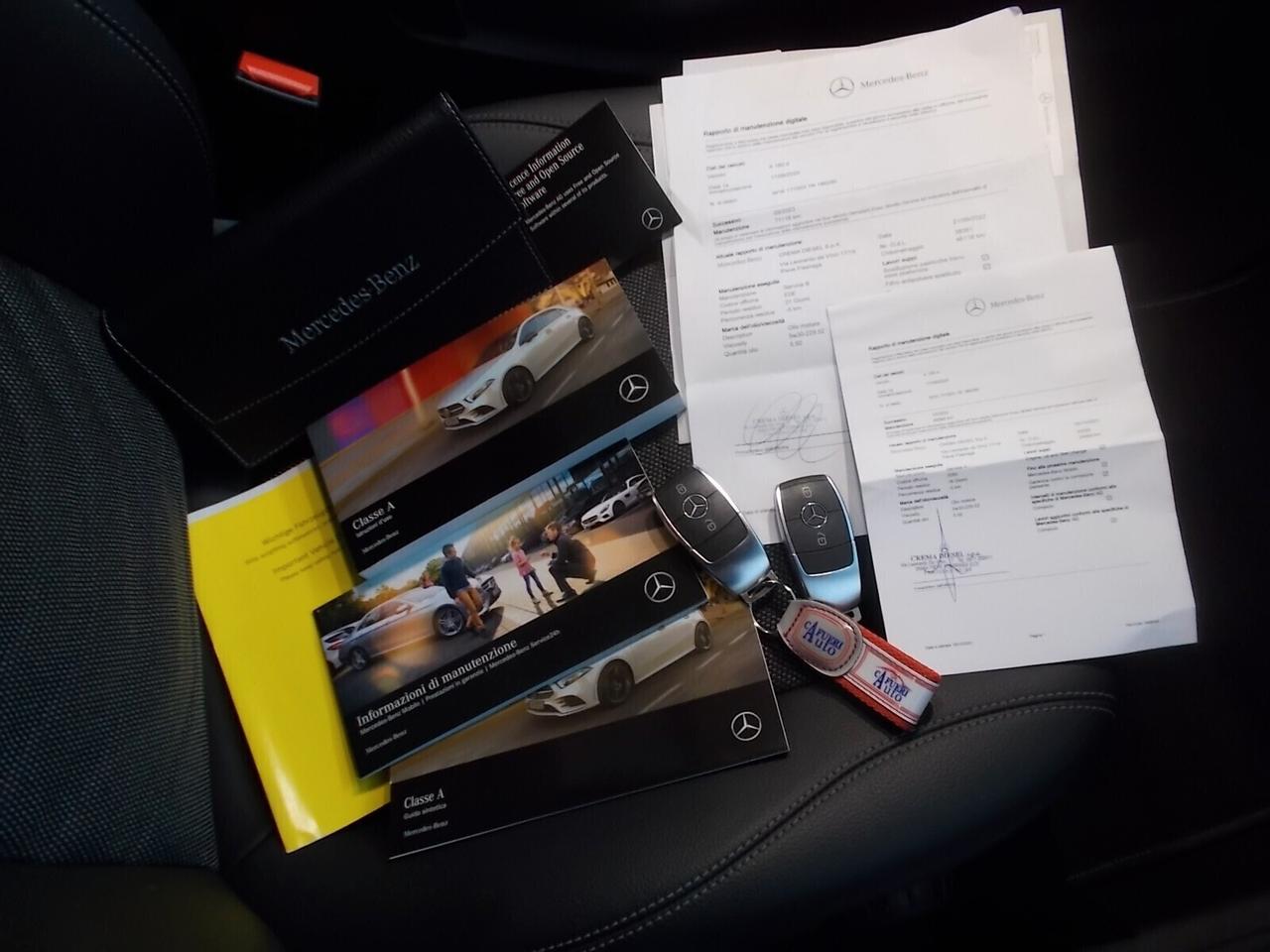 Mercedes-Benz A 180d Autom *FULL OPT.* da VETRINA
