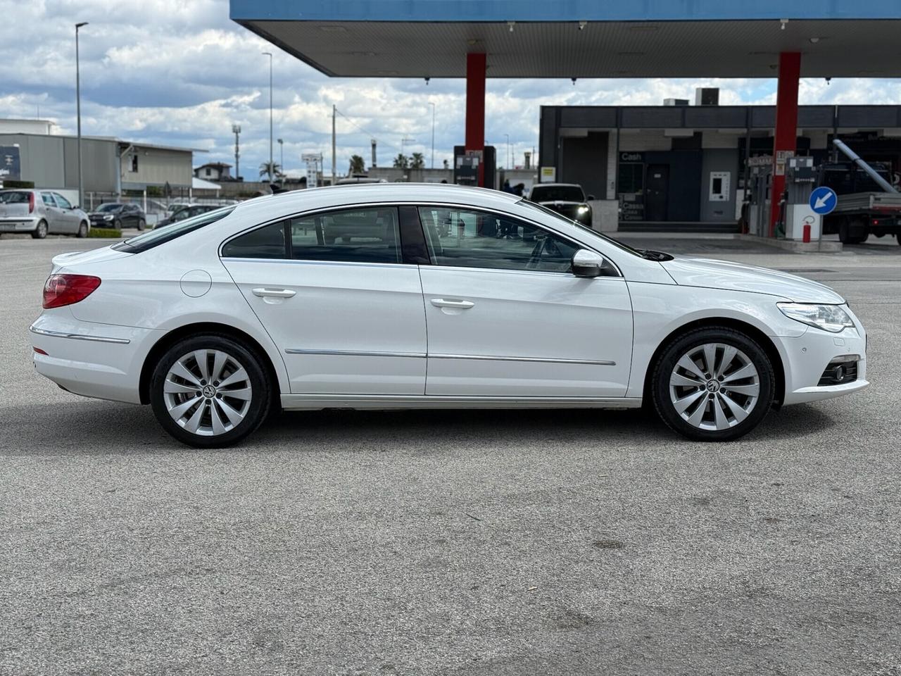 VOLKSWAGEN Passat CC 2.0 143cv TDI DPF DSG